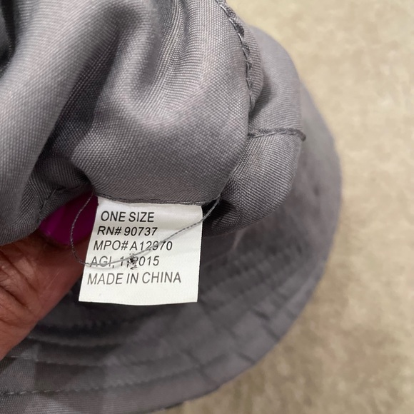 Bucket hat - Picture 3 of 5